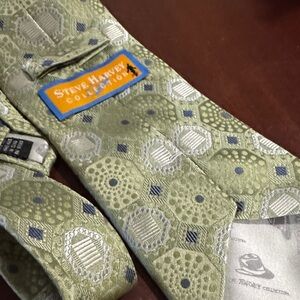 Steve Harvey Green Patterned Tie